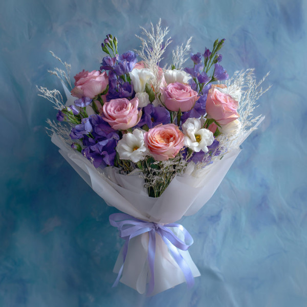 「霞染玫霧」— 粉玫瑰與暮色的繾綣詩​